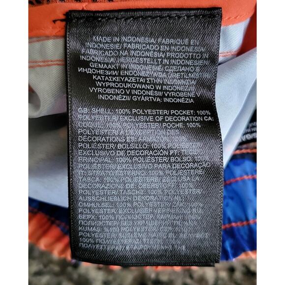 NWT THE NORTH FACE Amphibious Class V Shorts Retro Mountain Panorama Boys L (12) - Picture 10 of 12